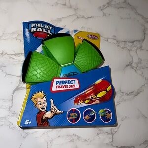 NWT green Phlat Ball Jr